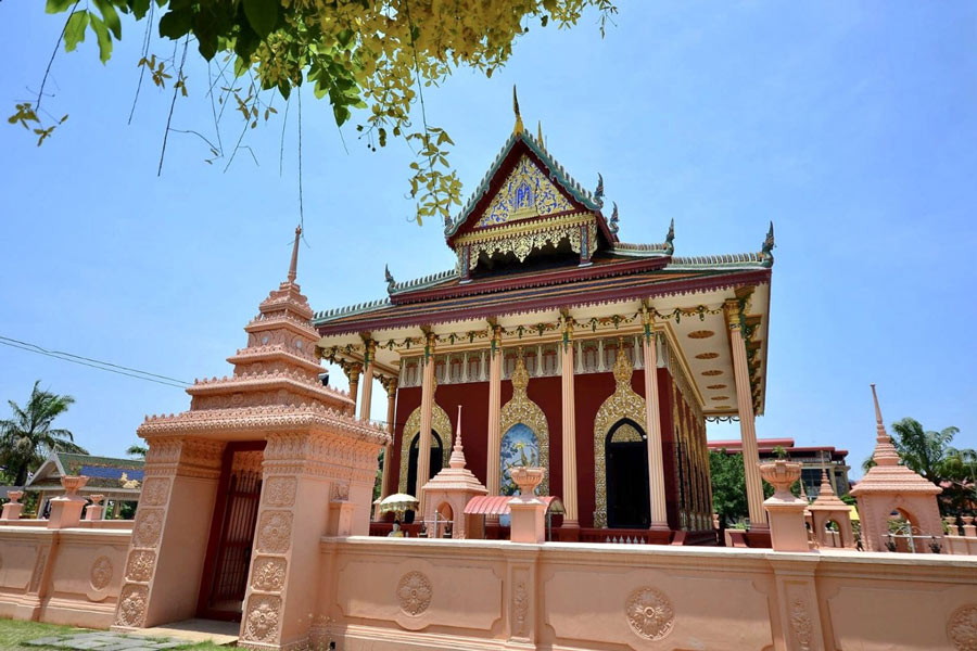 Wat Kaeo Phichit à Prachinburi