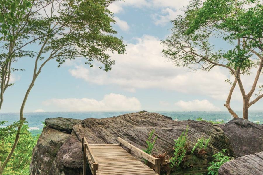 Le point de vue de Pha Hin Sorn à Prachinburi
