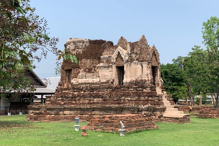La pagode histoire de Chula Manee à la province de Phitsanulok