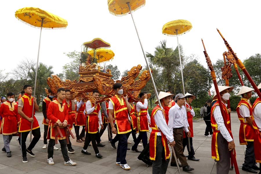 La procession traditionnelle (Lễ rước)