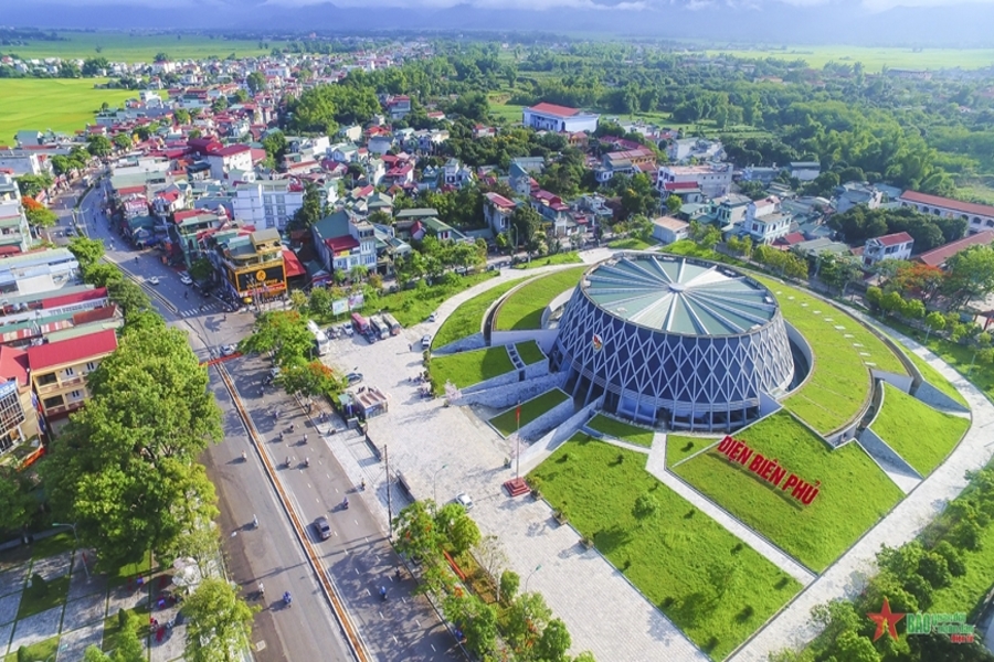 Dien Bien Phu, haut lieu historique parmi les sites dans le Nord-Ouest du Vietnam, incarne une mémoire nationale puissante