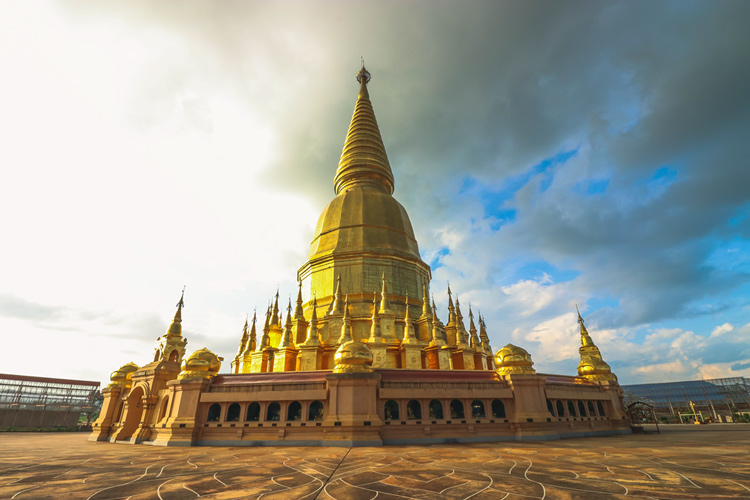 Le stupa - la tour central du temple