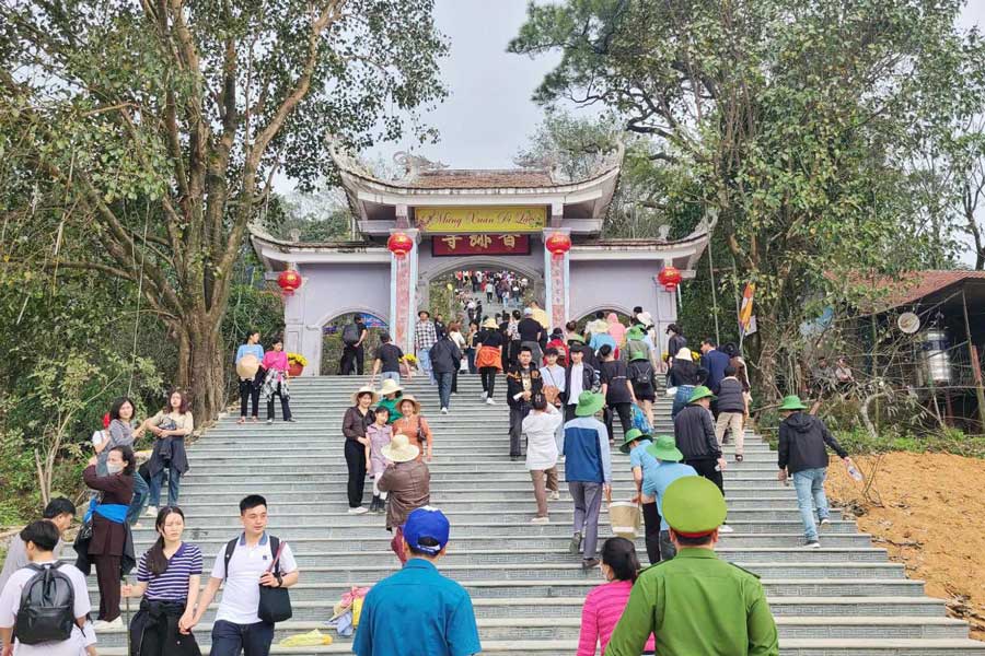 Temple Huong Tich