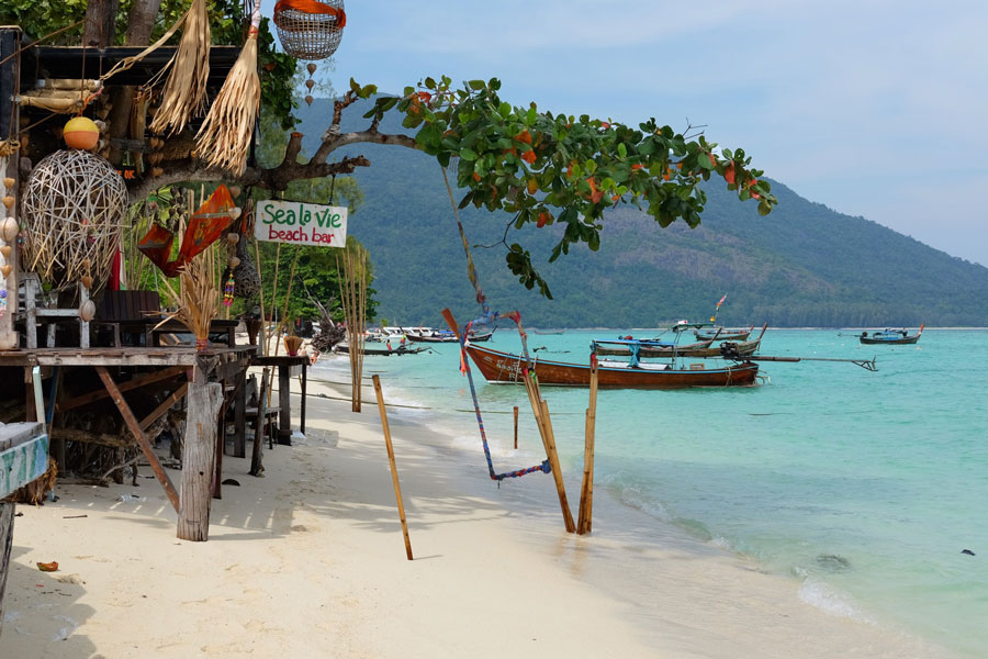 Thaïlande ou Vietnam : Quelle destination choisir pour un circuit de 15 jours ?