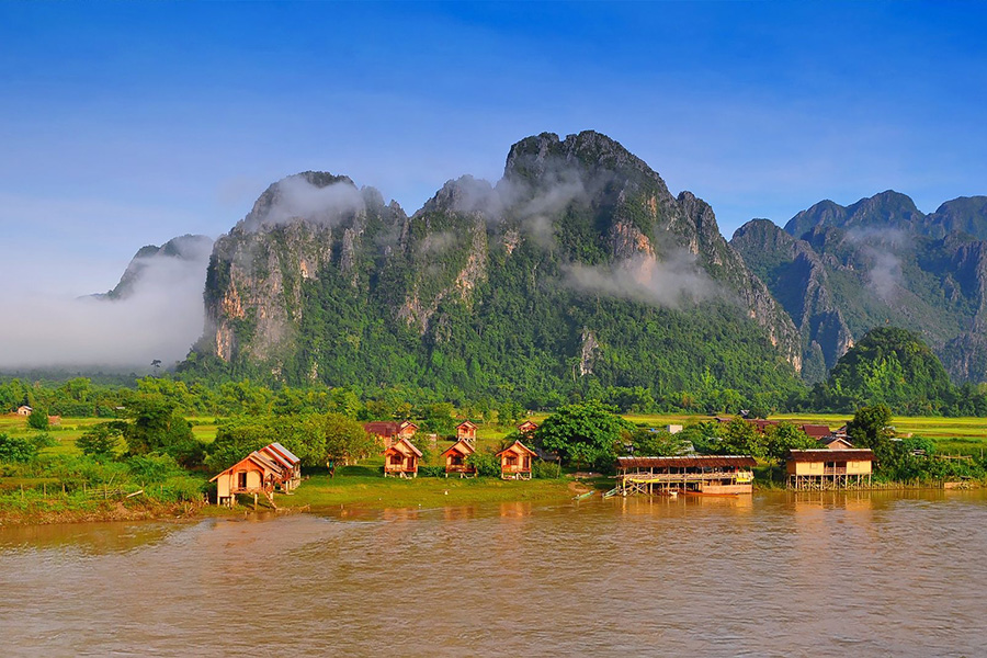 Vang Vieng figure toujours parmi le top 5 des destinations incontournables au Laos