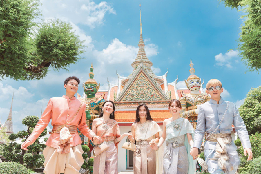 Visiter un temple thaïlandais avec une tenue respectueuse
