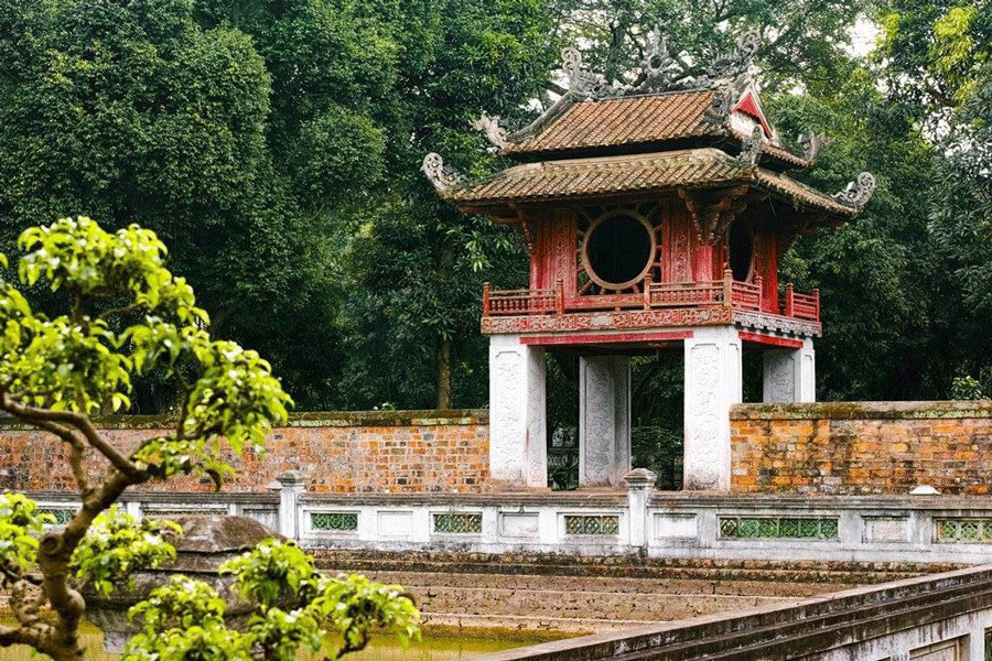 Le Temple de la Littérature - itineraire une journee à hanoi lors de la fete nationale du Vietnam