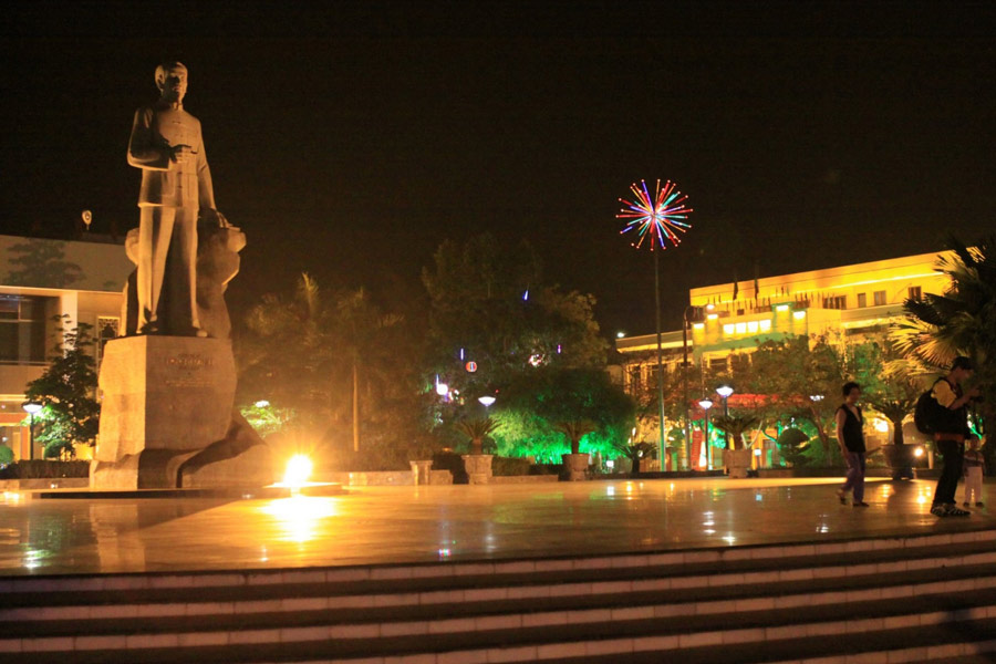 le monument de Hô Chi Minh