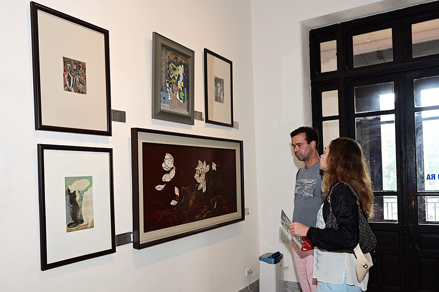Les musées à Hanoï retrace l’histoire et la culture vietnamienne à travers des collections variées, idéales pour une visite familiale