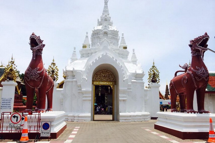 chedi suwana de style Mon