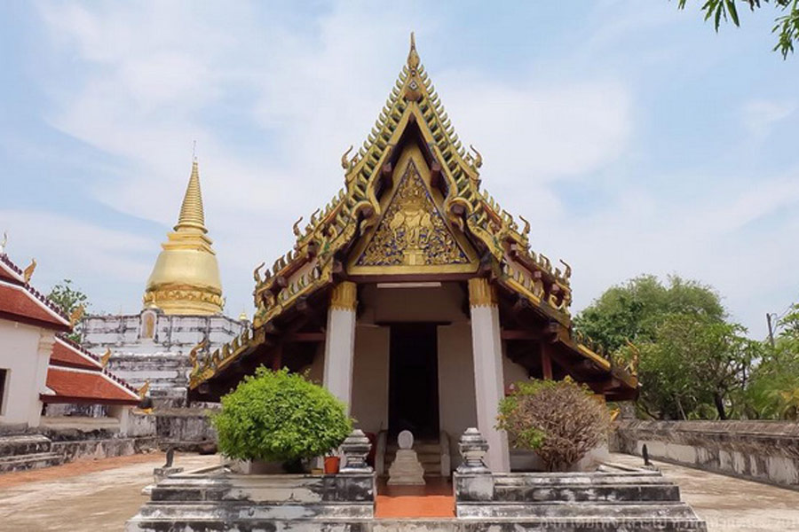 Wat Phra Borommathat Tung Yang avec des histoires historiques sans réponse