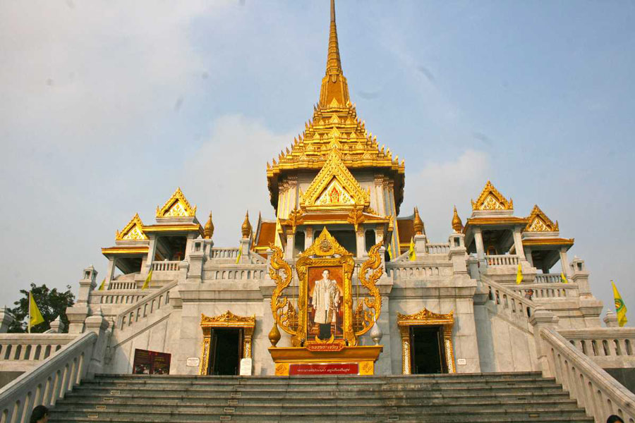 Vue panoramique du Wat Traimit