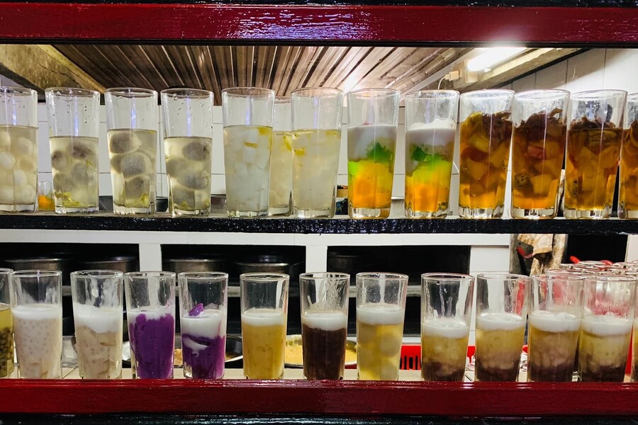 "Che" - un dessert typique de la gastronomie huéenne, servi dans une ruelle cachée
