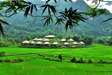 Hanoi – Hoa Binh - Mai Chau (B, L, D) ~ 160km