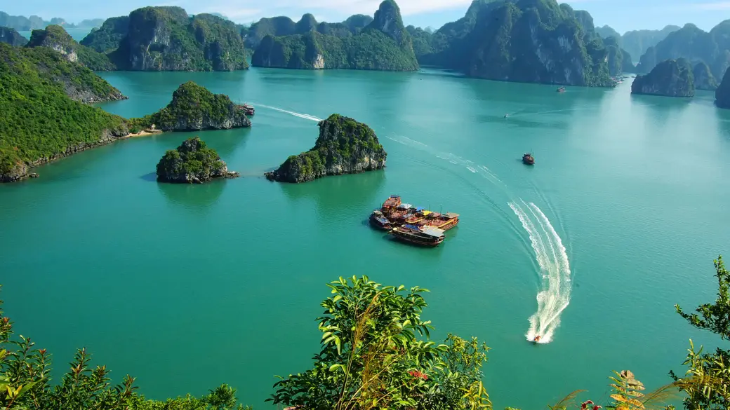 Hanoi – Croisière Halong en jonque traditionnelle