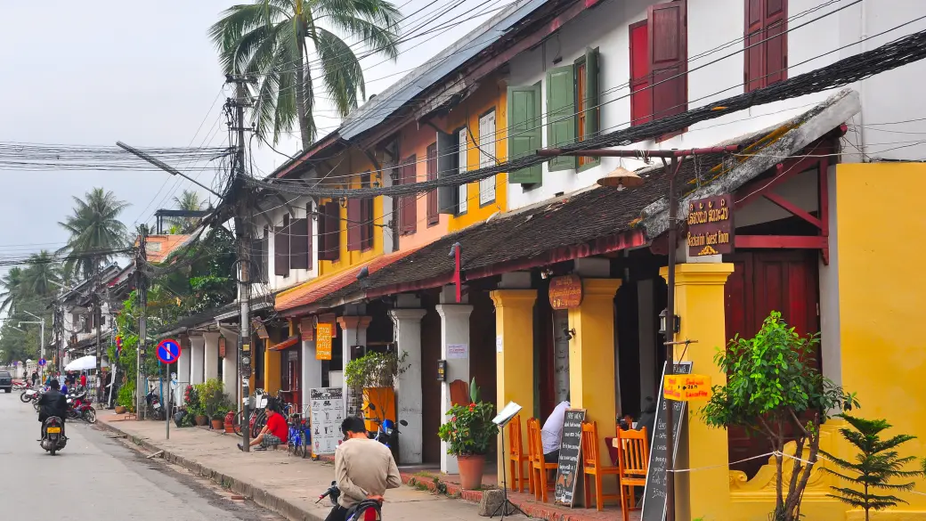 Luang Prabang – Hanoi – Départ