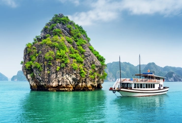 Hanoi – Baie d’Along (B/L/D)