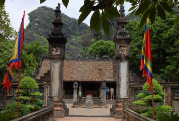 Ninh Binh – Vélo de Hoa Lu  à Trang An - Mai Chau (B/L/D)