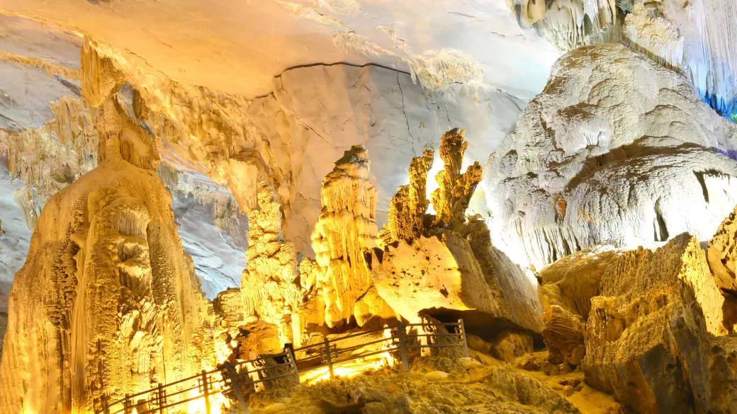 Dong Hoi - Phong Nha - Grotte du paradis
