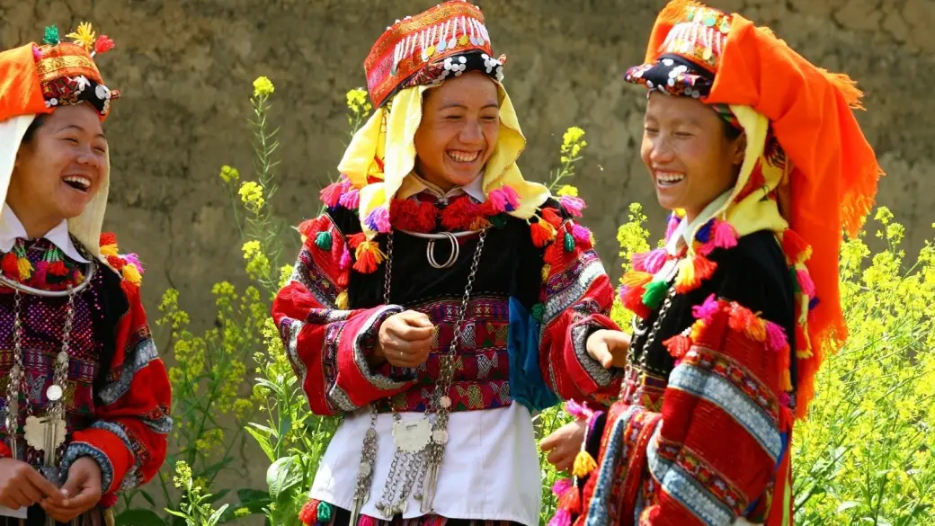 Tia Sung - Ville Co Lao - La Ta