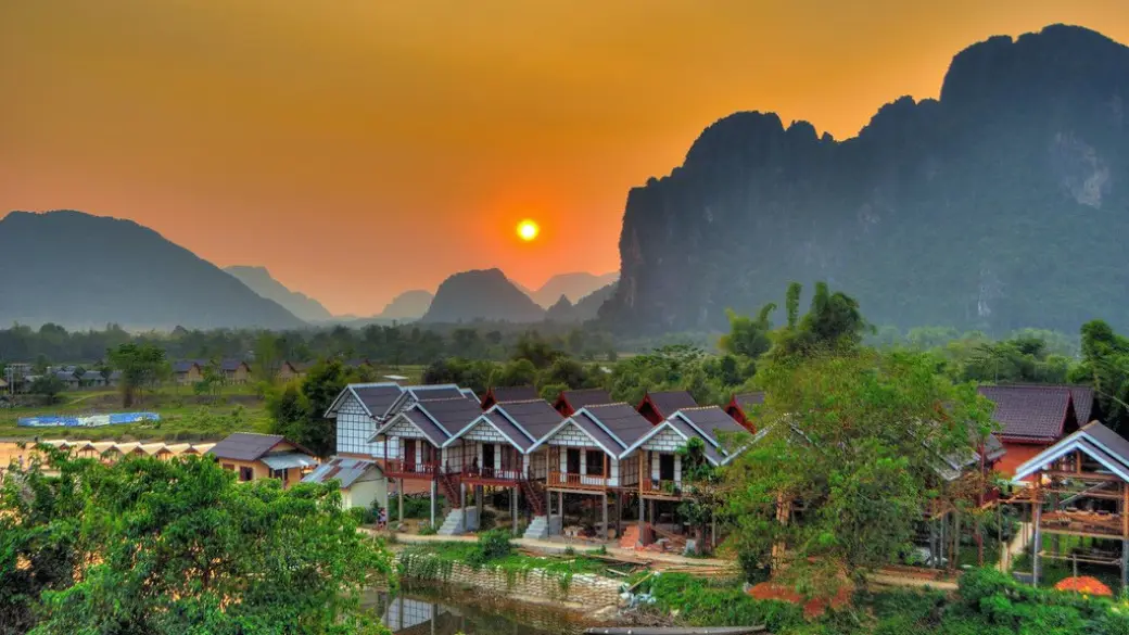 Vang Vieng - Visite de la ville