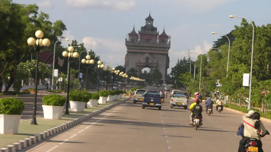 Viang Vieng – Vientiane - Tour de la ville