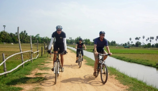 Cambodge à vélo 2 semaines : 10 jours d'un aperçu du pays khmers