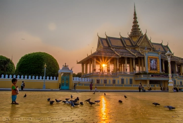 Arrivée à Phnom Penh (pas de vélo) (-/-/-)