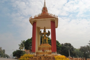 Battambang - temple de Banteay Chhmar - Siem Reap (à vélo : 70km) (B/L/-)