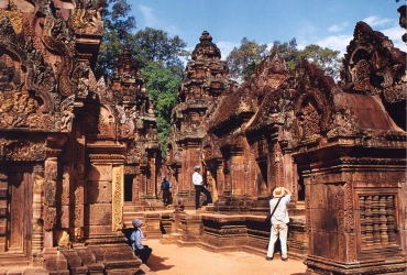 Siem Reap - Temples d’Angkor à vélo – Chez l’habitant (à vélo : 35km) (B/L/D) 