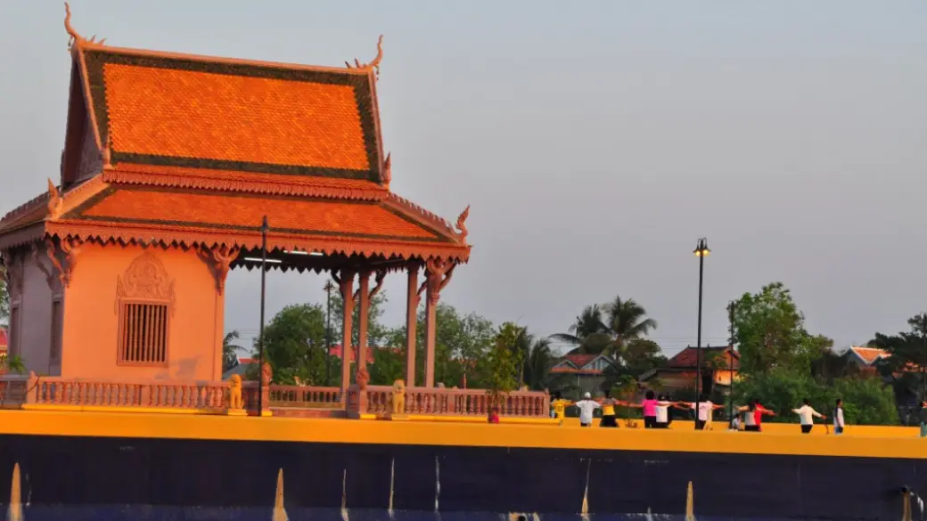 Battambang – Pursat – Phnom Penh