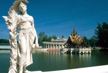 Ayutthaya – Bang Pa In – Bangkok – Vol pour Chiang Rai (B)