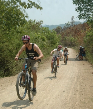 7 jours de voyage à vélo au Laos : Aventure de Luang Prabang à Vientiane