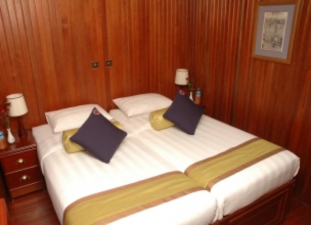 Croisière (B, L, D)