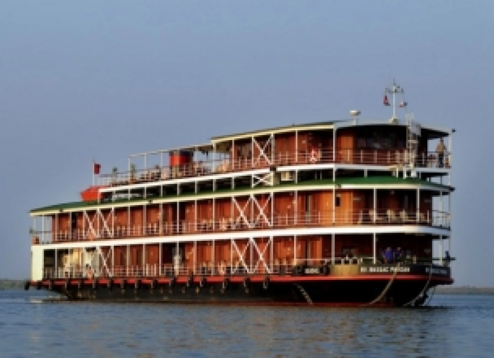 Khanyat (B, L, D)