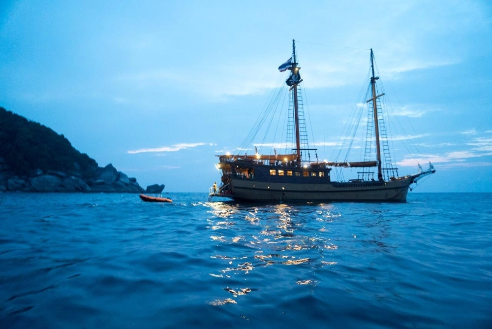 Similans (B, L, D)