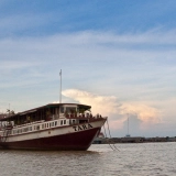 Bateau Tara River