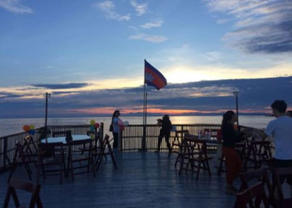 Phnom Penh (D)