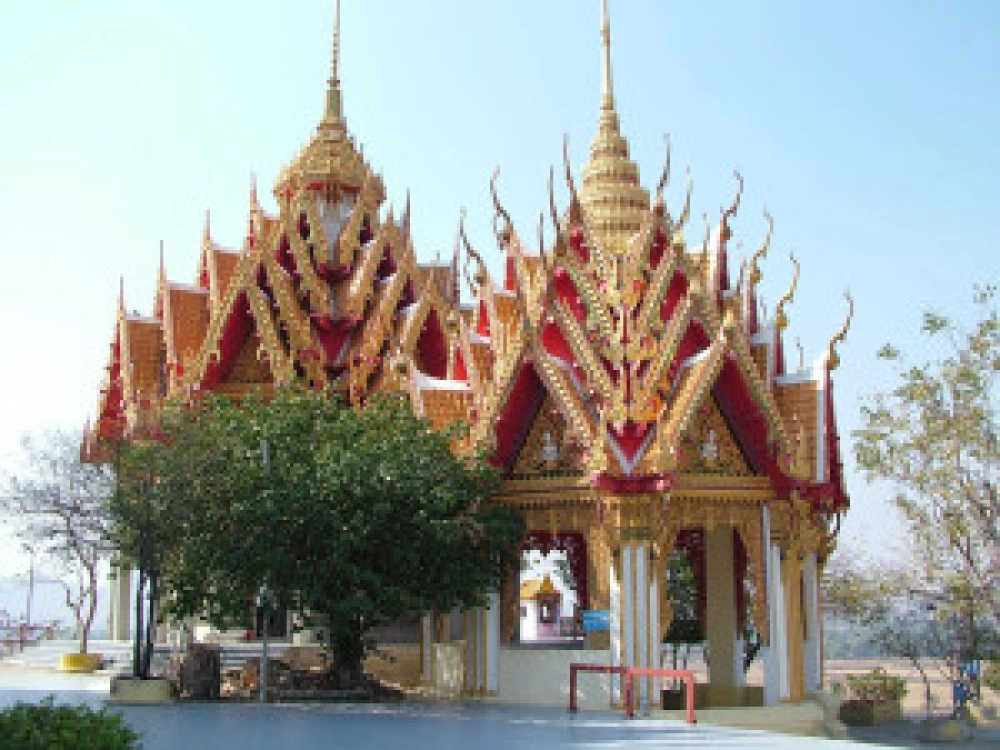 Ban Kao – Kanchanaburi - Bangkok (B, L)