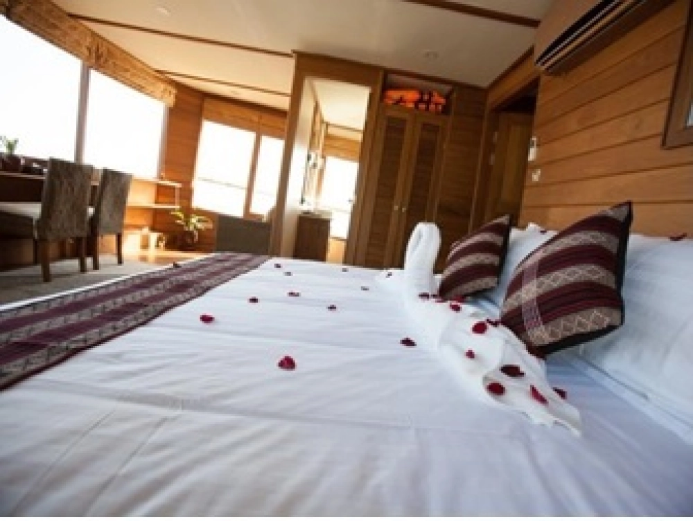 Kyarnyet - Tagaung - Village Nat Inn (B, L, D)