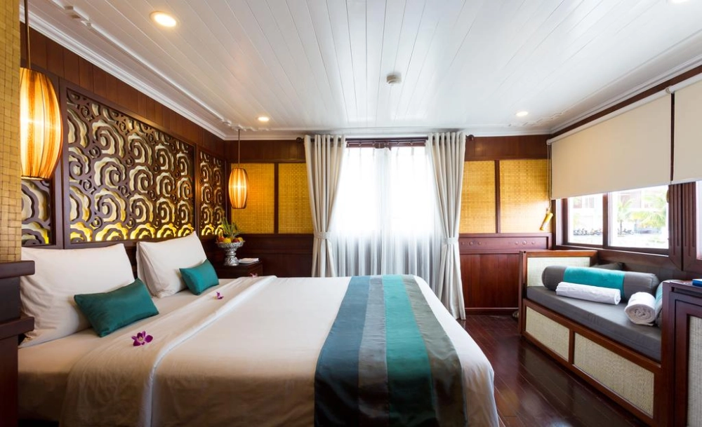 Baie d’Ha Long– Hanoi (B)
