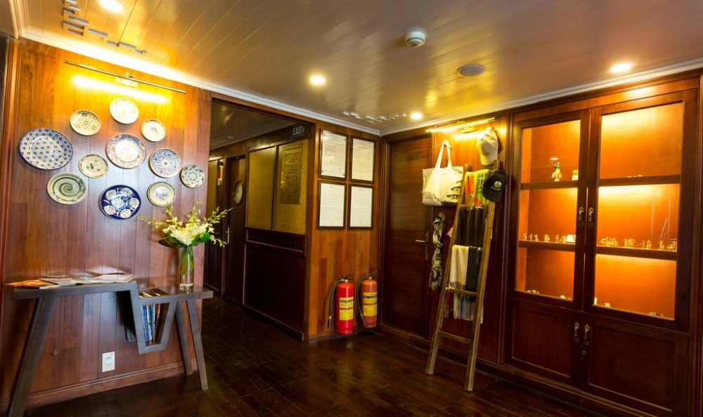 Baie d’Ha Long– Hanoi (B)