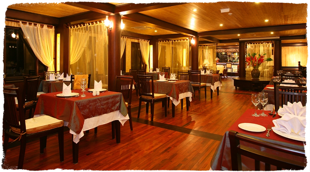 Baie d’Halong – Hanoi (B, L)