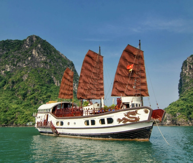 Jonque Indochina Sails