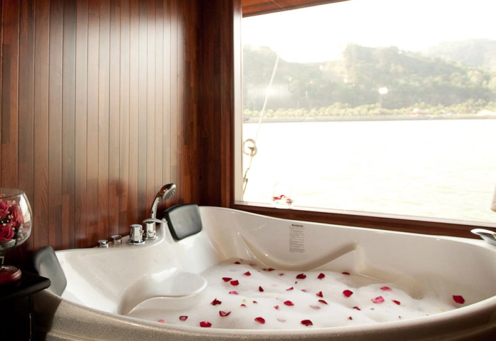 Baie d’Halong – Hanoi (B)