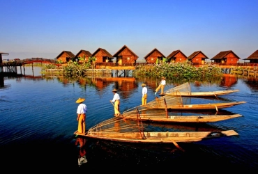 Train - Lac Inle (B)