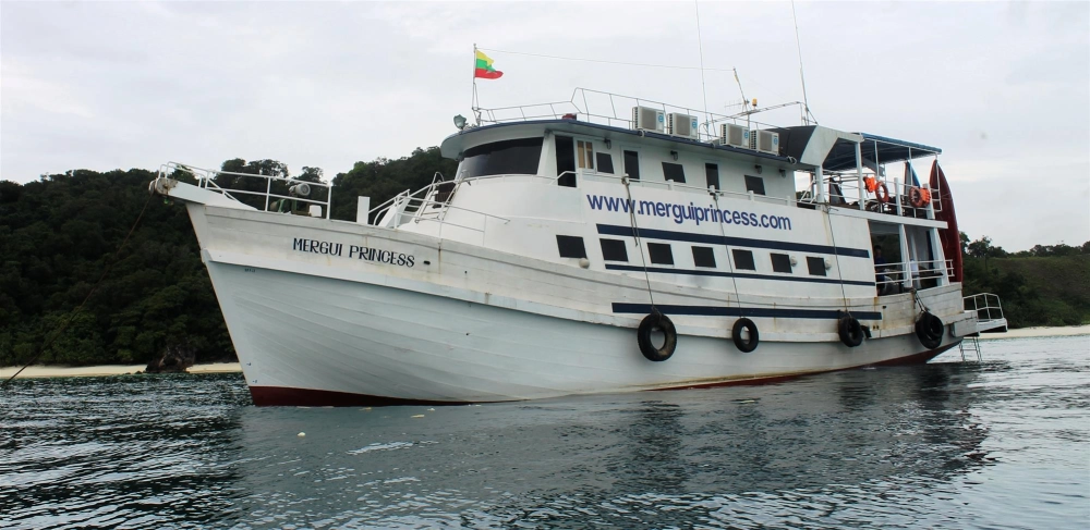 Kawthaung - Taung La Bo - Groupe de 115 îles (L, D)