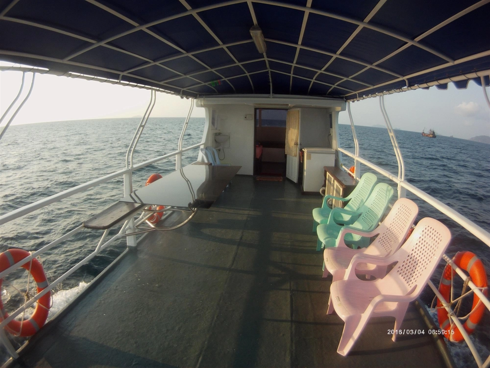 Kyun Phila - Île de Myauk Ni – Île de Thay Yaee (B, L, D)