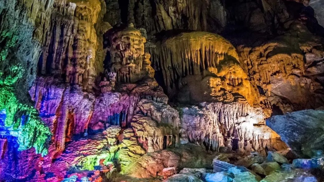 Hue - Dong Hoi - Grotte de Phong Nha - Grotte du Thien Duong