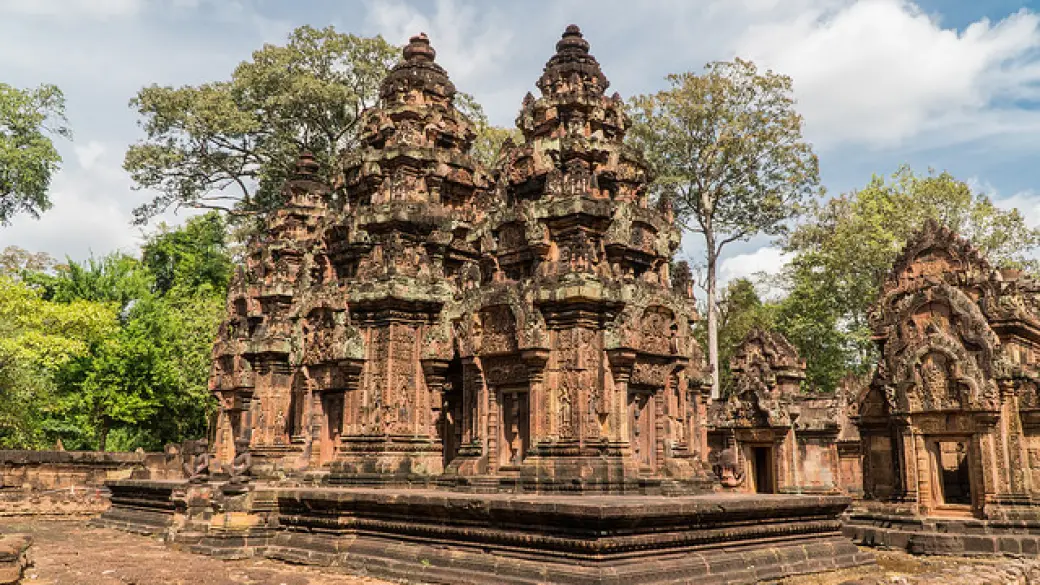 Siem Reap - Banteay Srei - Banteay Samrê – Groupe de Roluos
